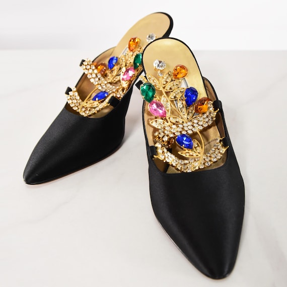 GIANNI VERSACE Black Satin Heeled Shoes With Jewel Embellishment From the 90s, Size 37 - Etsy GIANNI VERSACE Black Satin Heeled Shoes With Jewel Embellishment From the 90s, Size 37 - Etsy