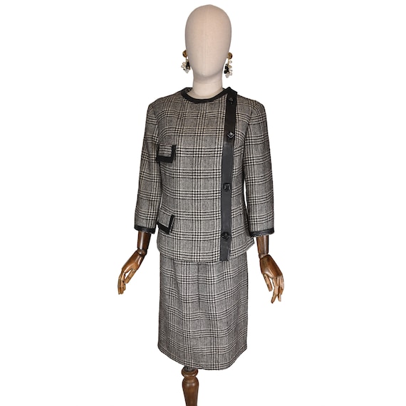 VINTAGE Italian wool suit, 60s houndstooth with l… - image 2