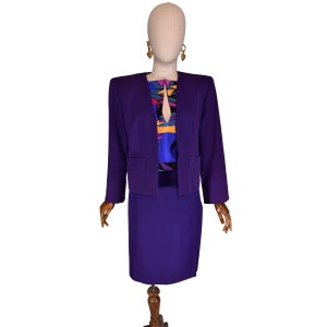 YVES SAINT LAURENT Anzug, 1990er Jahre lila Wolle, schickes Set aus Jacke und Rock, elegant geschnitten