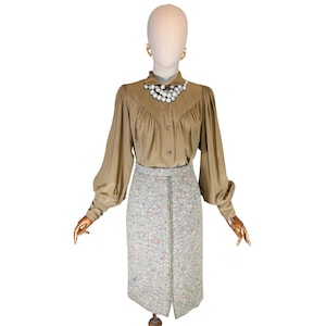 Vintage 80s Silk Blouse: Diamant Noir Khaki Ruched Long Sleeve Top