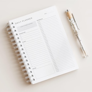 Daily Hourly Planner • Daily To Do List • 180 Pages (6+ Months) • Undated • A5 Size • Printed