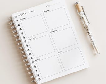 Agenda impressa de cinco dias • 120 páginas (planejamento para mais de 2 anos) • Foco de segunda a sexta • Agenda minimalista tamanho A5