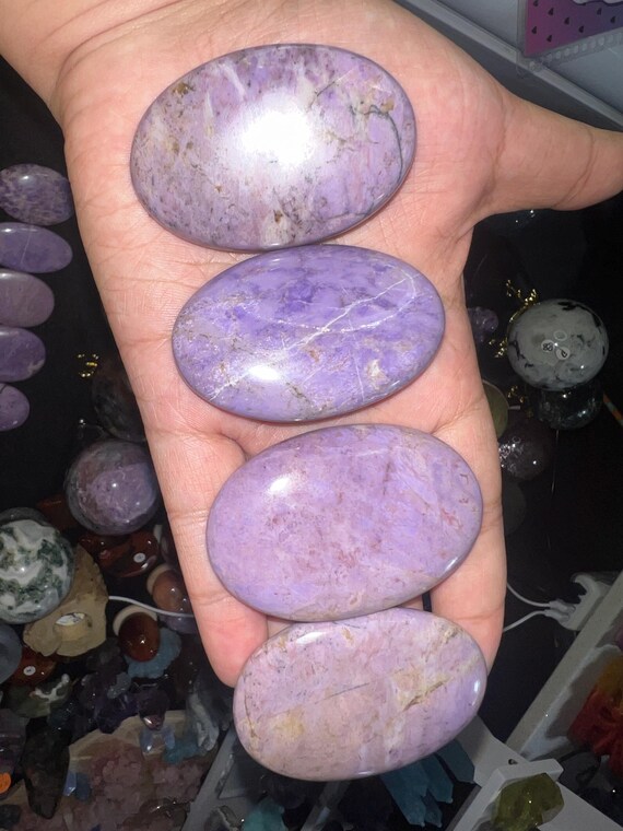lavender jade (from Turkey) intuitive pick