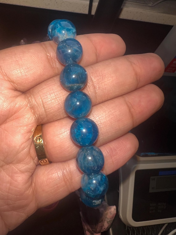 Blue apatite 11 mm