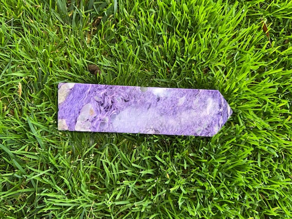 Charoite big tower.810 kg or 1.8 lbs