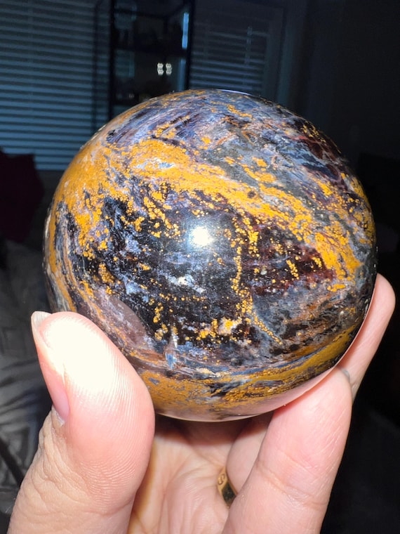 pietersite sphere