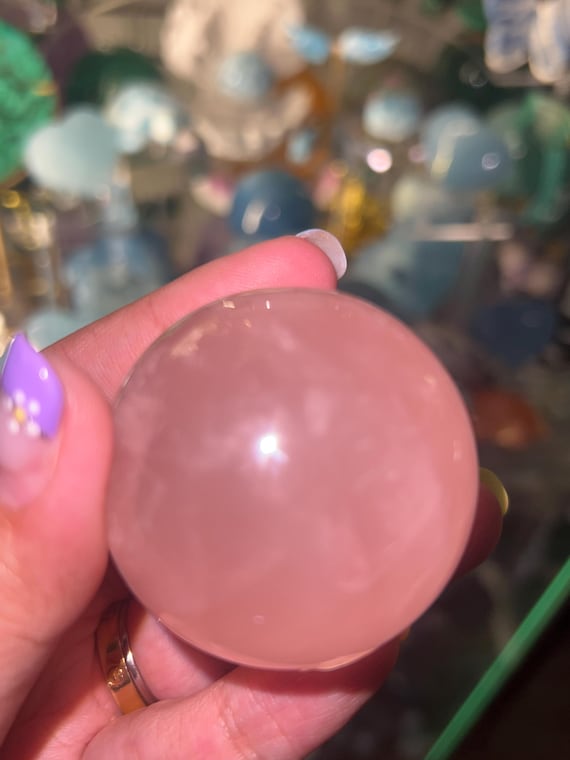 rose quartz with faint asterism