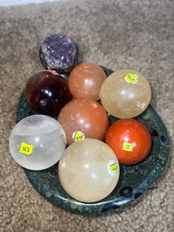 mix mini spheres  (honey calcite fluorite red jasper packan amethyst