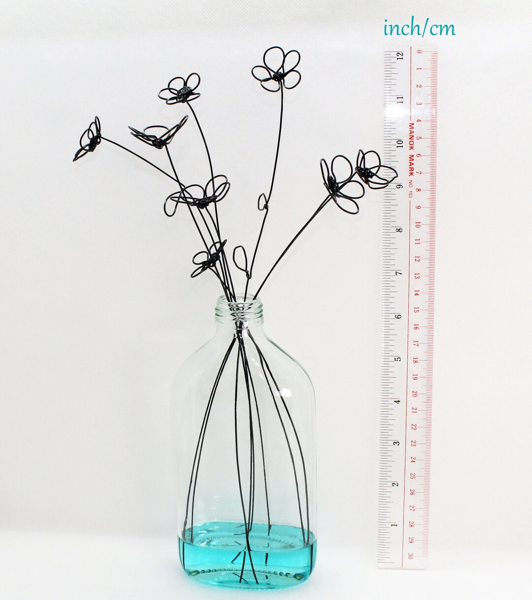 Cute Wire Flowers in Glass Bottle With Resin/wire Bouquet/wire