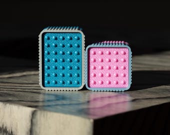 Spiky fidget toy magnetic slider. Motor skills : Sensory Toy, Customizable Colors, Ouchie.