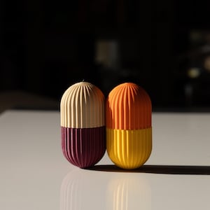 Magnetic Fidget Toy: Customizable Colors, wavy pivot pill.