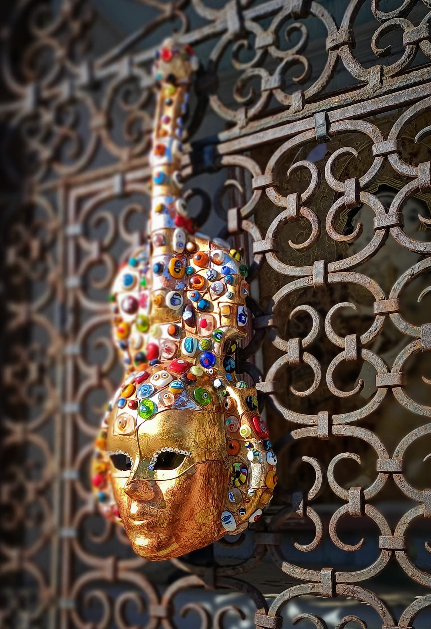 Papiermâché Violin and Multicolored Murano Glass Murrine. Murano Glass