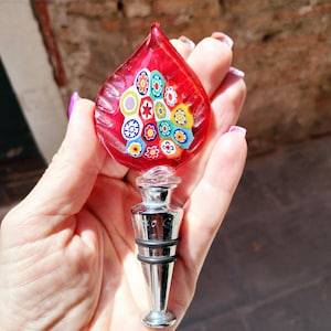 Elegant and colorful Murano glass bottle stoppers, Bouchon de bouteille en verre de Murano, Muranoglass bottle stopper