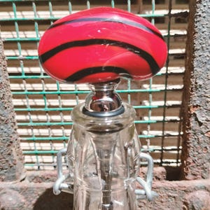 Elegant and colorful Murano glass bottle stoppers, Bouchon de bouteille en verre de Murano, Muranoglass bottle stopper