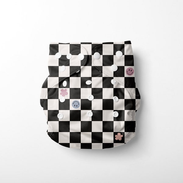 Fralda de pano reutilizável com estampa xadrez preta | Fralda impermeável e ajustável