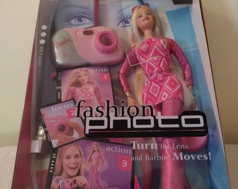 Vintage Photo Fashion Barbie Doll 2001. Doll Lens Turn, And Moves. Collectible Barbie. New Condition. Made In China.