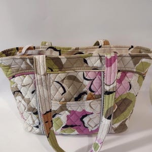 Vintage Vera Bradley Women Shoulder Purse. Multicolor Size 10x14.