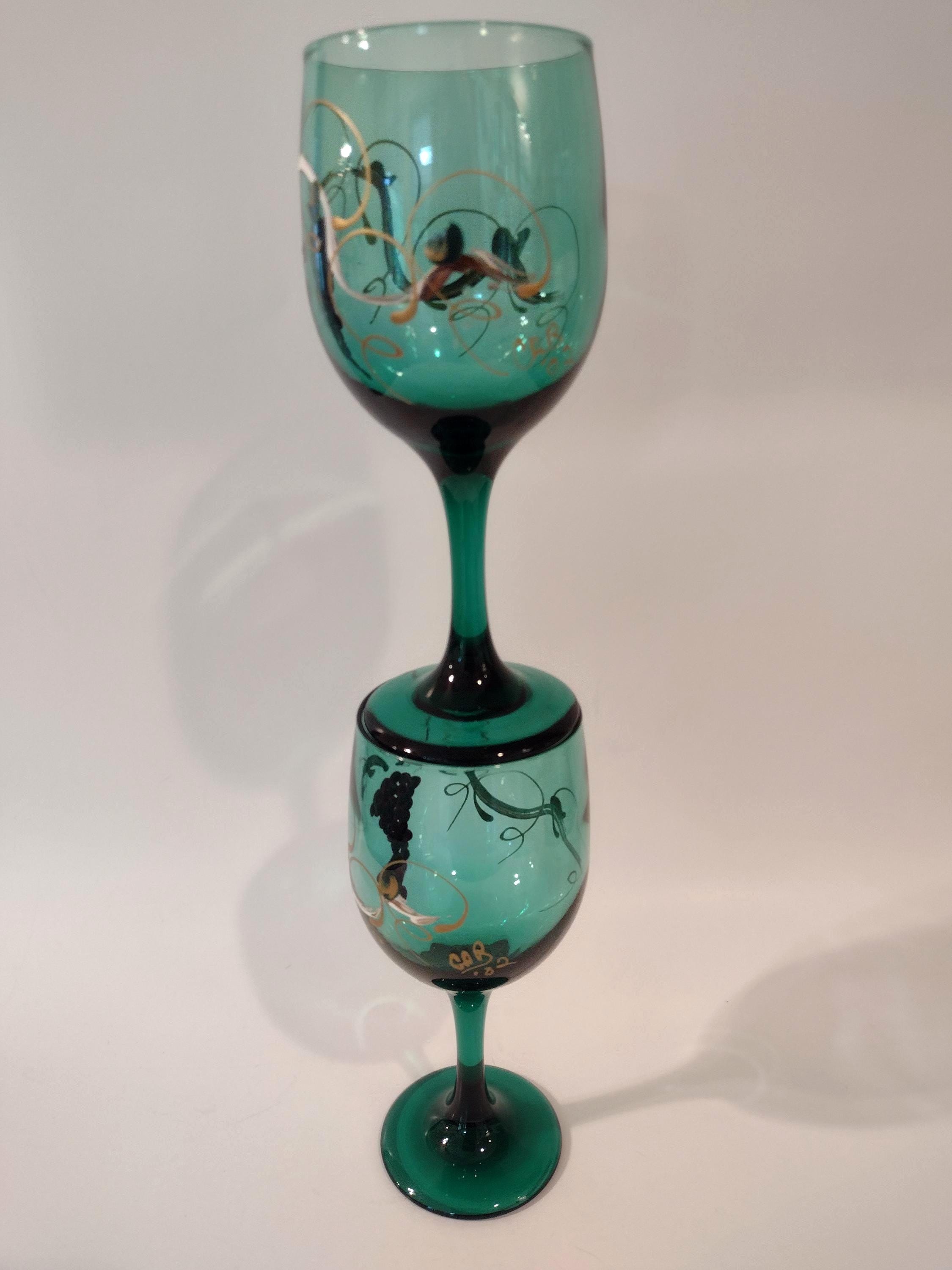chilled wine glass Stemmed Wine Chiller Pair + 2 Extra Chill Cradles
