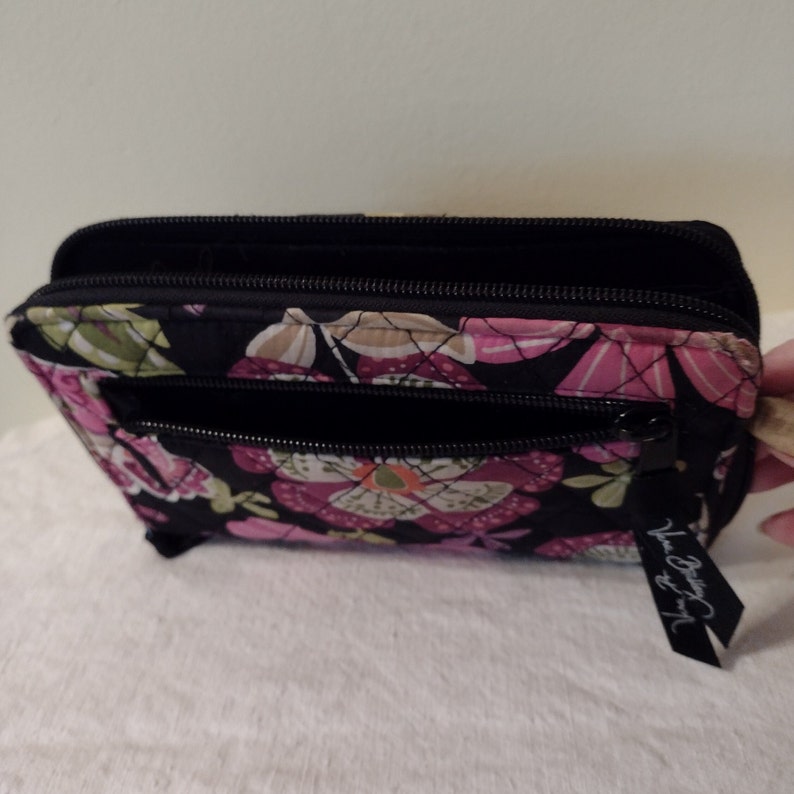 VERA BRADLEY, Floral, Multi Purpose Wallet. Wallet Can Hold 14 Cards