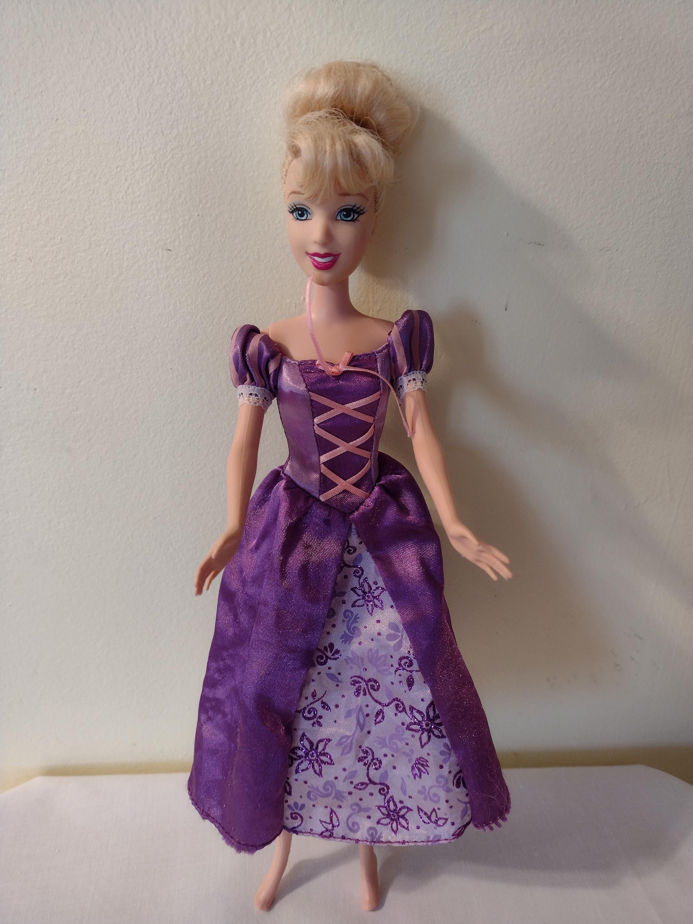 アンティーク人形 青紫洋服 Barbie rapunzel dress - Etsy 日本 アンティーク人形 青紫洋服 Barbie rapunzel dress - Etsy 日本