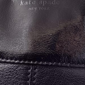 KATE SPADE BLACK LEATHER PURSE. EXCELLENT CONDITION. SIZE 10" HIGHT, 16" WIDE. MADE IN CHINA.