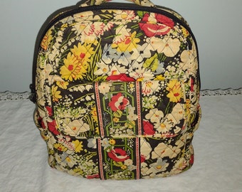 ヴェラブラッドリー Quilted amy back pack 花柄 レザー 黒 ヴェラブラッドリー Quilted amy back pack 花柄 レザー 黒