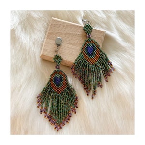 Peacock Feathers Statement Earrings - Pauw Oorbellen - Colorful - Brincos Pavão Pendientes - Beaded Handwoven - Present Gift Friend/Mother