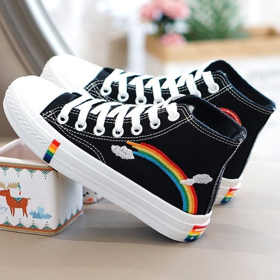 Forbedre Papua Ny Guinea manifestation Pride Rainbow Canvas Converse Style High Top Rainbow Sole - Etsy