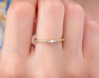 Dainty Baguette Ring, 14k Solid Gold Ring, Minimalist Ring, Horizontal Baguette Ring, Half-Eternity Wedding Bands Women, Christmas Gift