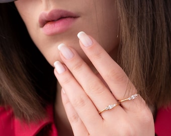 14k Solid Gold Ring, Gold Dainty Ring, East West Ring, Horizontal Oval Ring, Oval Cut Ring, Gift for Her, Anniversary Gift, Christmas Gift