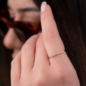 Gold Curved Band, 14k Solid Gold Ring, Gold Thin Ring, Minimalist Ring, Dainty Wedding Band, Anniversary Gift, Gold V Ring, Christmas Gift