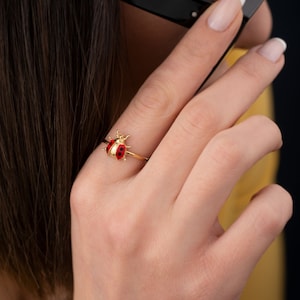 14k Solid Gold Ring, Złoty Pierścień Biedronka, Biżuteria Biedronka, Minimalistyczny, Delikatny Pierścień, Prezent Dla Miłośnika Zwierząt, Pierścień Na Szczęście, Prezent Na Boże Narodzenie