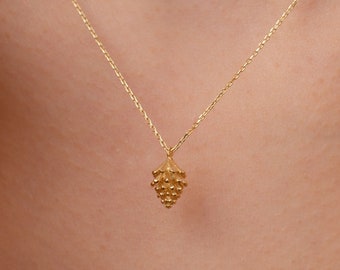 14k Solid Gold Pine Cone Necklace, Pine Cone Pendant, Autumn Charm, Winter Jewelry, Nature Lover Gift, Cute, Minimalist, Christmas Gift