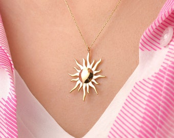 14k Solid Gold Sun Pendant, Gold Sun Necklace, Sunburst Necklace, Gift for Her, Delicate Necklace, Anniversary Gift, Sunbeam Necklace