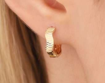 Gold Wavy Earring, 14k Solid Gold Earring, Wave Hoop Earring, Minimalist, Wavy Hoop, Dainty, Small Hoop, Earring for Women, Birthday Gift