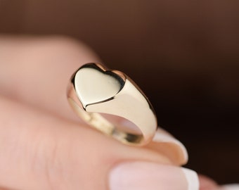 Gold Heart Signet Ring, 14k Gold Personalized Ring, Gold Initial Ring, Engraved Ring, Custom Ring, Name Ring, Unique Ring, Christmas Gift