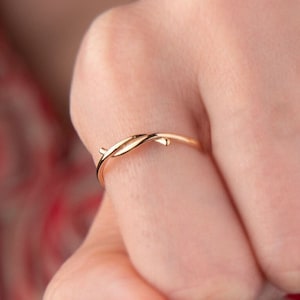 14k Solid Gold Ring, Gold Knot Ring, Love Knot, Minimalist, Dainty, Friendship Ring, Gift for Her, Delicate, Thin, Stacking, Christmas Gift