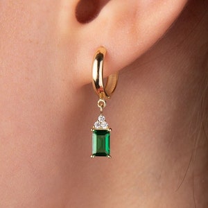 Emerald Hoop Earring, 14k Solid Gold Earring, Huggie Hoop Earring, Gift for Her, Baguette Hoop Earring, Anniversary Gift, Dainty Hoop