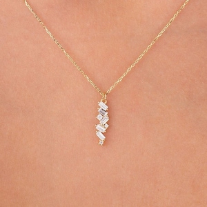 14k Gold Pendant Necklace, Gold Cluster Necklace, Baguette Necklace, Gift for Her, Cluster Pendant, Birthday Gift, Dainty, Cluster Bar