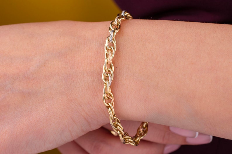 14k Solid Gold Tricolor Oval Link Bracelet, Rolo Chain, Sparkly Faceted Bracelet, Dainty Bracelet, Unique Gift for Women, Christmas Gift image 2