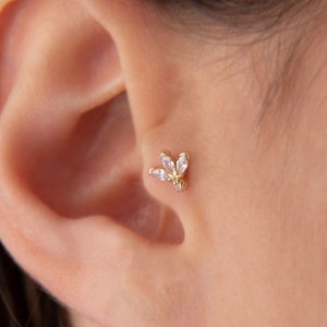 14k Gold Tragus Earring, Cartilage Piercing, Stud Earring, Kite Shape, Flower, Marquise Cut Leaf Piercing, Gift for Her, Tragus Jewelry