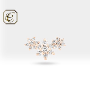 Kraakbeenoorbel met bloemen / 14 kt roségouden torenoorbel met natuurlijke diamanten / Handgemaakte fijne sieradenoorbel van Chelebi