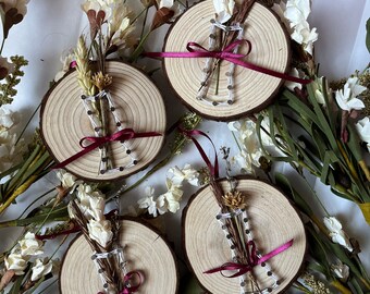 Flower vase string art | dried flowers | handmade | ornament | gift idea | wall hanging | boho | farmhouse | wood slice | natural wood