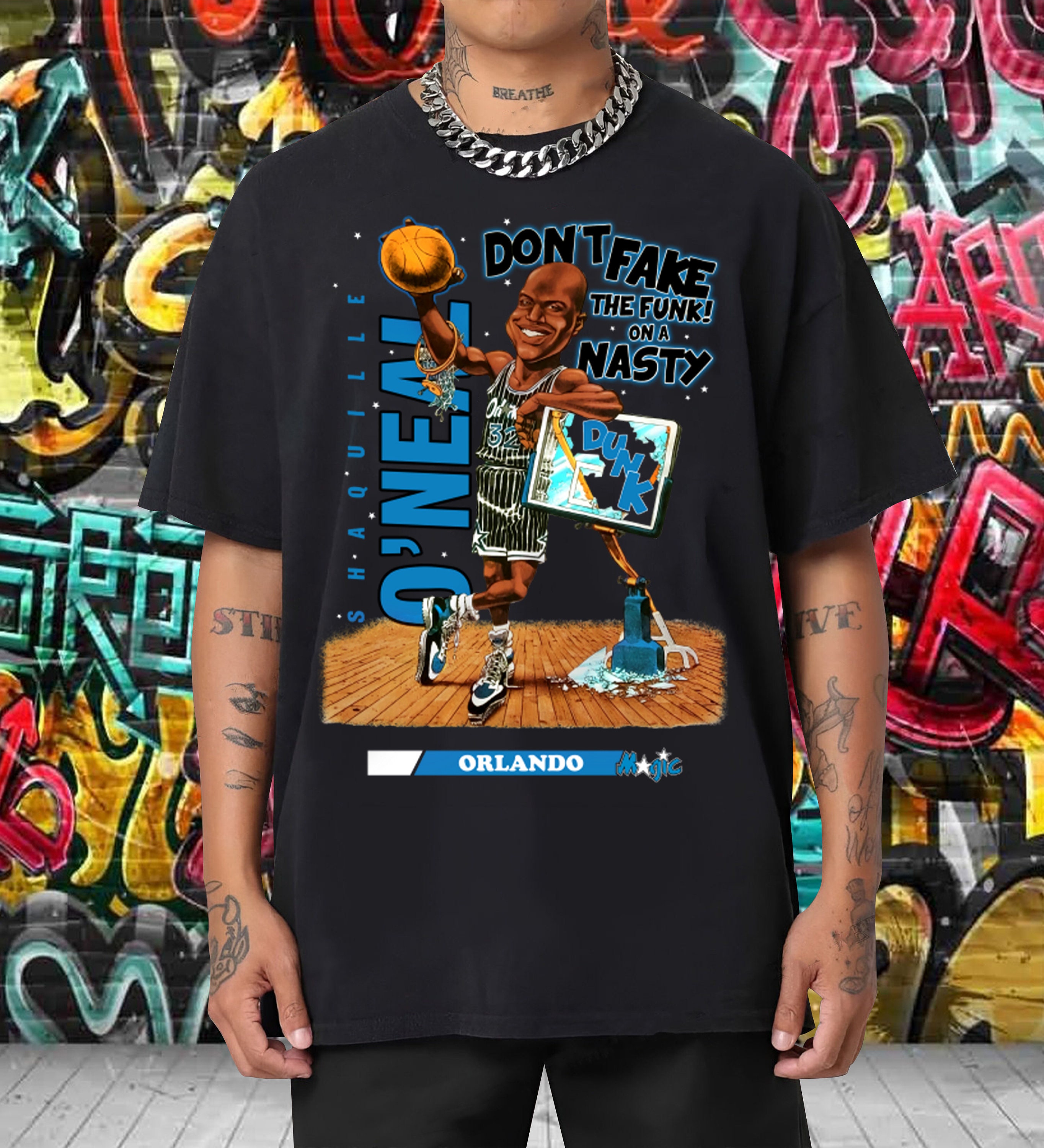 Mitchell & Ness SLAM Cover Shaquille O'Neal Jan '95 Graphic T