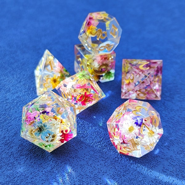 Handmade Full Set DND Resin Sharp Edge Dice Set, Flower D&D Dice Set for Dungeons and Dragons, Polyhedral Dice Set, DnD Accessory