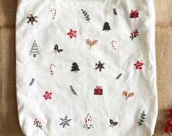 Hand Embroidered Christmas Canvas Bag, Cute Christmas Embroidery Market Bag, Eco Friendly Grocery Bag, Aesthetic Bag, Stocking Stuffer