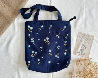 Sac en lin OMBRE brodé à la main avec marguerites, Adorable petite cartable brodée de marguerites, Sac de courses écologique, Sac esthétique, Sac fourre-tout fait main