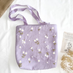 Handbestickte Daisy Leinentasche, niedliche kleine Gänseblümchen Stickerei Markttasche, ästhetische Tasche, handgemachte Einkaufstasche, umweltfreundliche Einkaufstasche