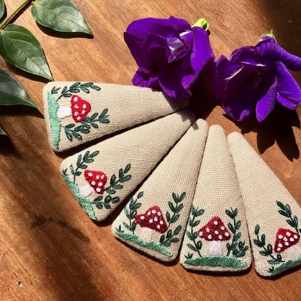 Mushroom Embroidered Hair Barrettes For Women Girl, Embroidered Triangle Hair Clip, Plant Snap Clips, Handmade Hairclip