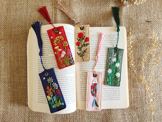 Floral Embroidered Bookmark, Cute Handmade Flower Bookmark, Linen Hand Embroidered Bookmark, Unique Gifts For Book Lovers